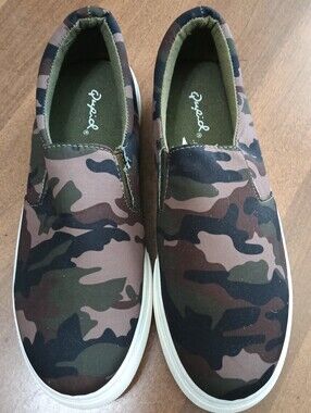 NWOB Qupid Camouflage Platform Slip-On Sneakers (7)